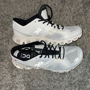 On Cloud running shoes, Cloud X size 8.5